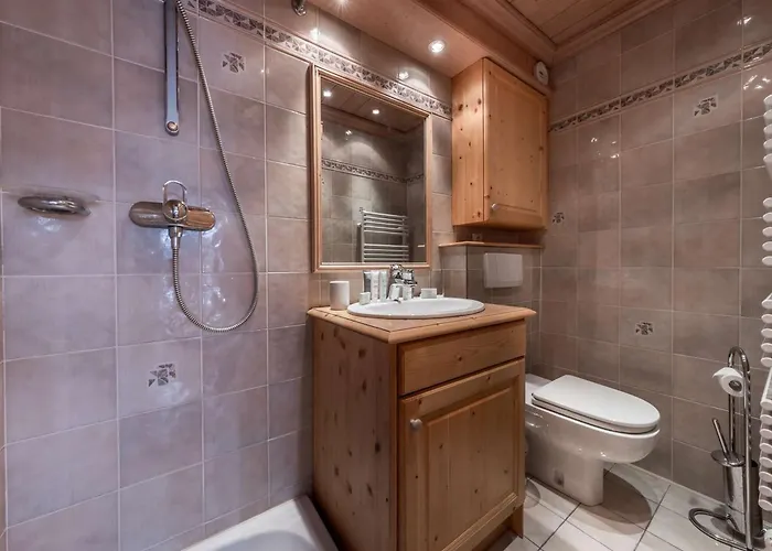 1850 - 4 Pers, Skis Aux Pieds, Wifi, Parking - Fr-1-631-220 Courchevel